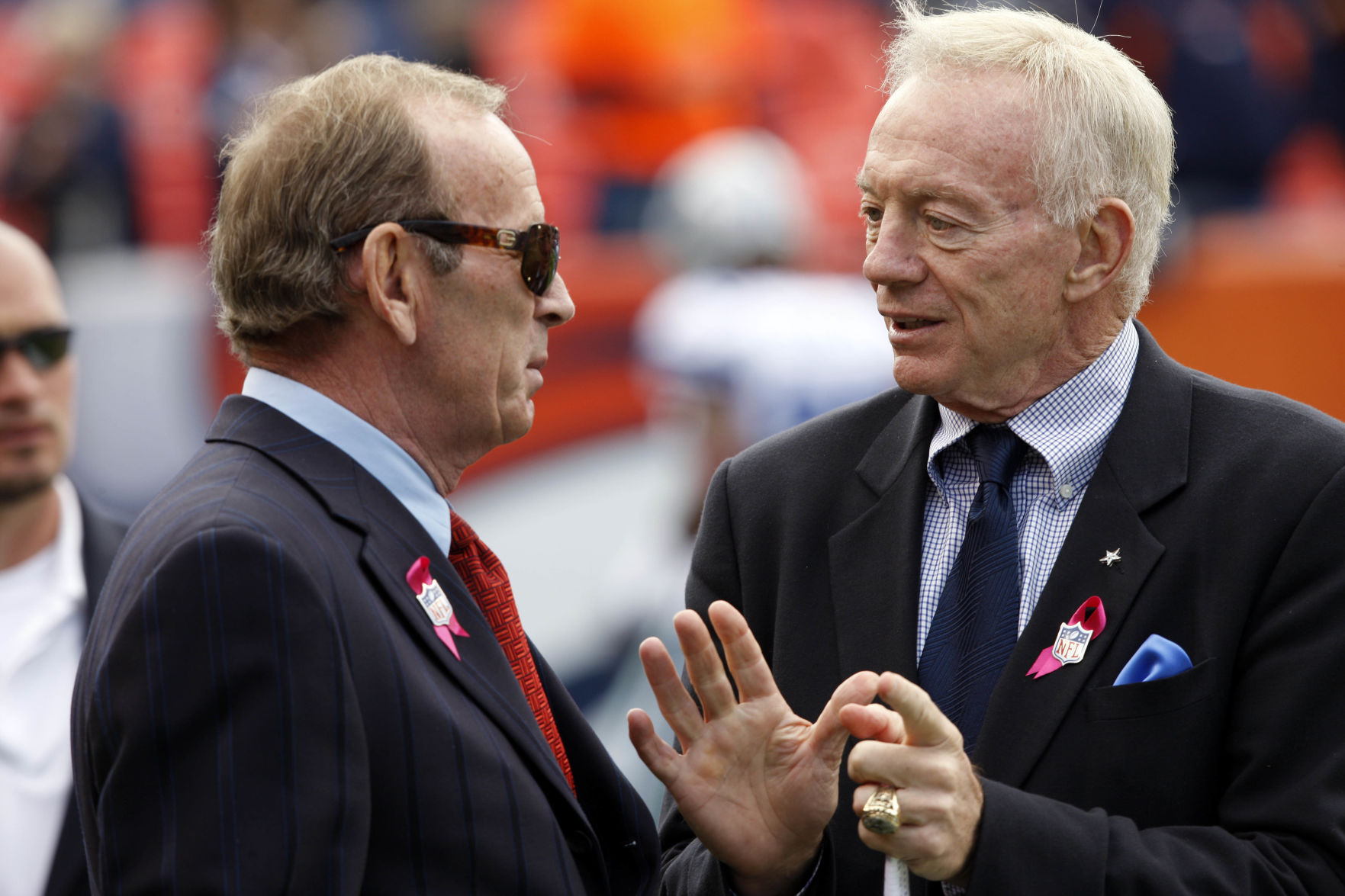 Jerry Jones, Pat Bowlen